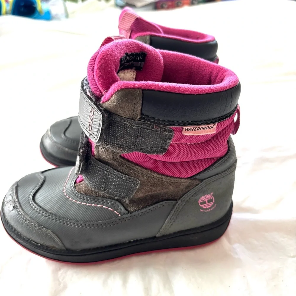 Timberland SnowBoots Fleece lined Gray Pink SZ 10.5 Used but decent condition